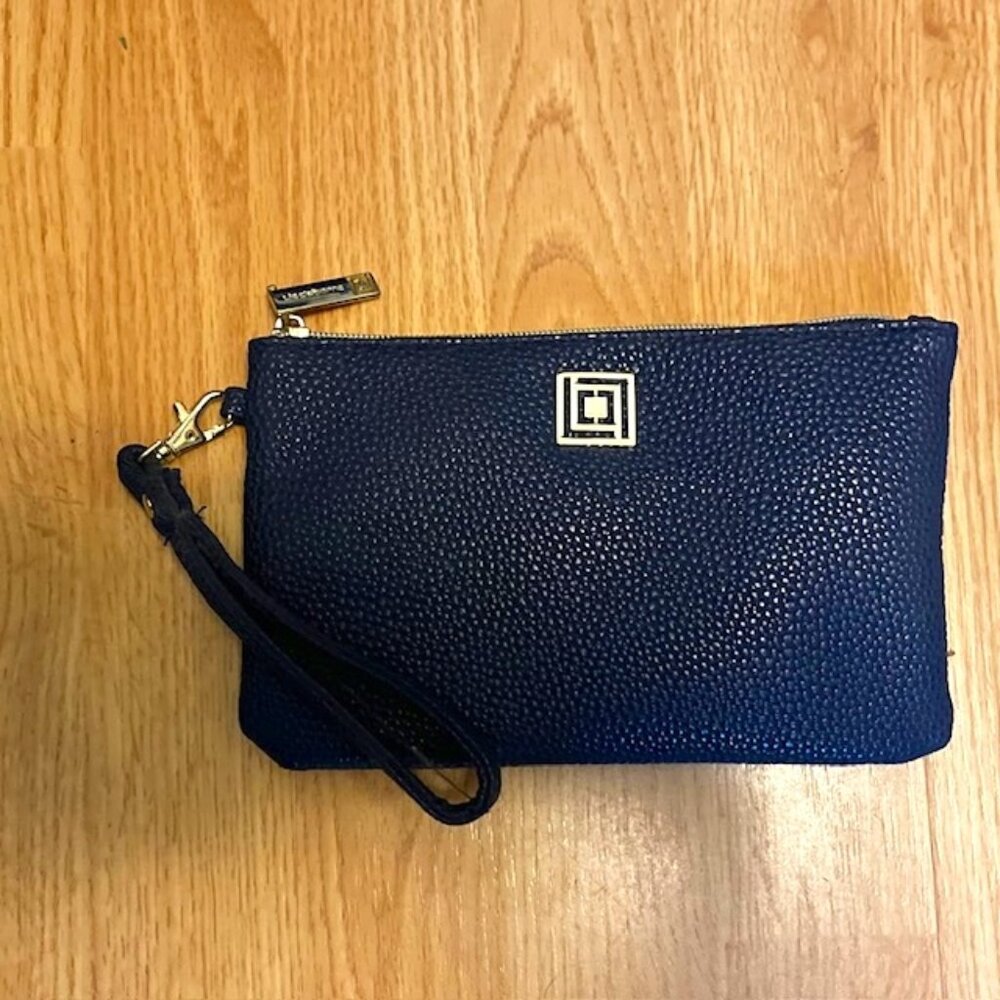 LIZ CLAIBORNE PHONE CHARGING WALLET